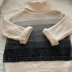100% cashmere knit ombré Club Monaco sweater xs